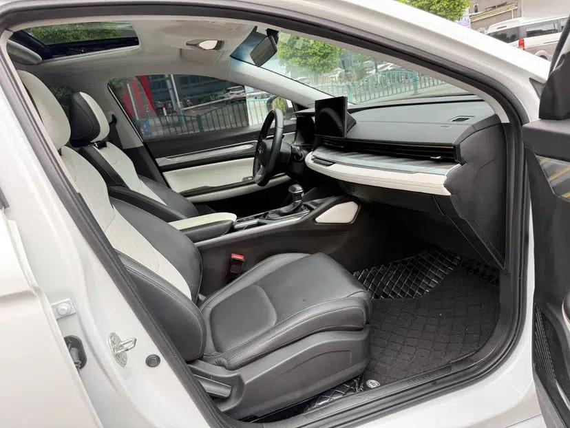 Geely Auto Emgrand L 2022 1.4T CVT Flagship Edition — миниатюра 13