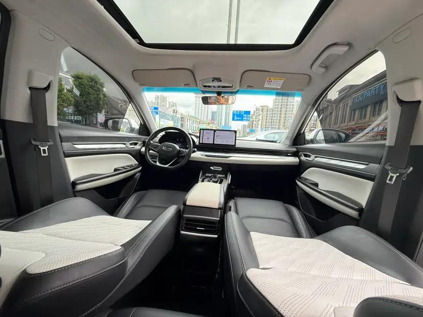 Geely Auto Emgrand L 2022 1.4T CVT Flagship Edition — миниатюра 15