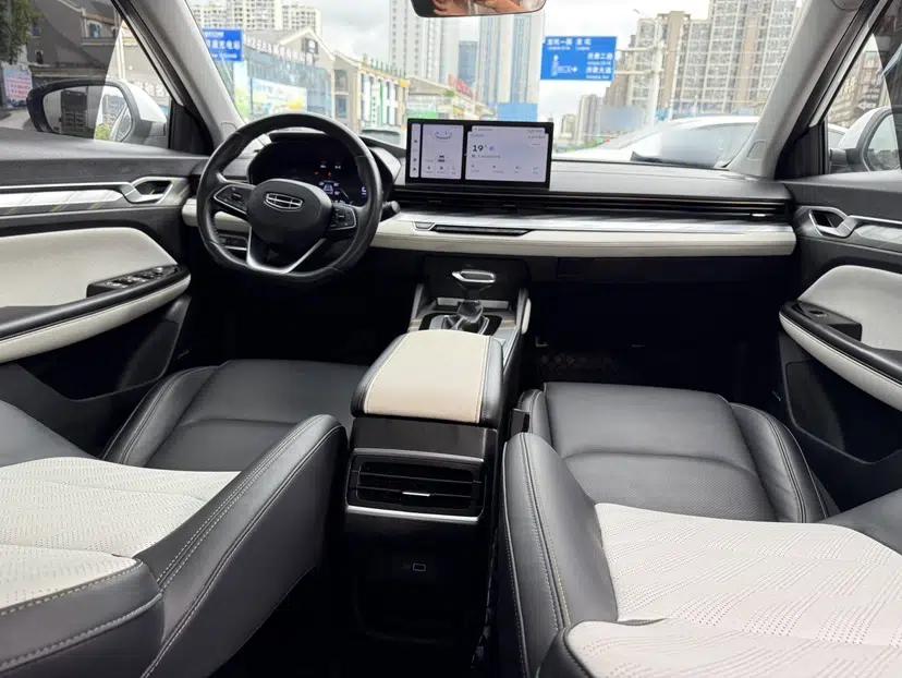 Geely Auto Emgrand L 2022 1.4T CVT Flagship Edition — миниатюра 9