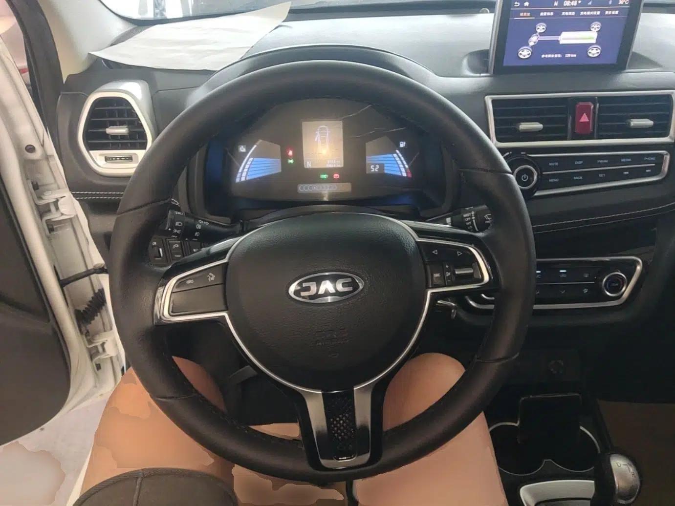 JAC Group iEV6E 2018 Sport Edition iEV6E Luxury Smart Enjoyment Version — миниатюра 13