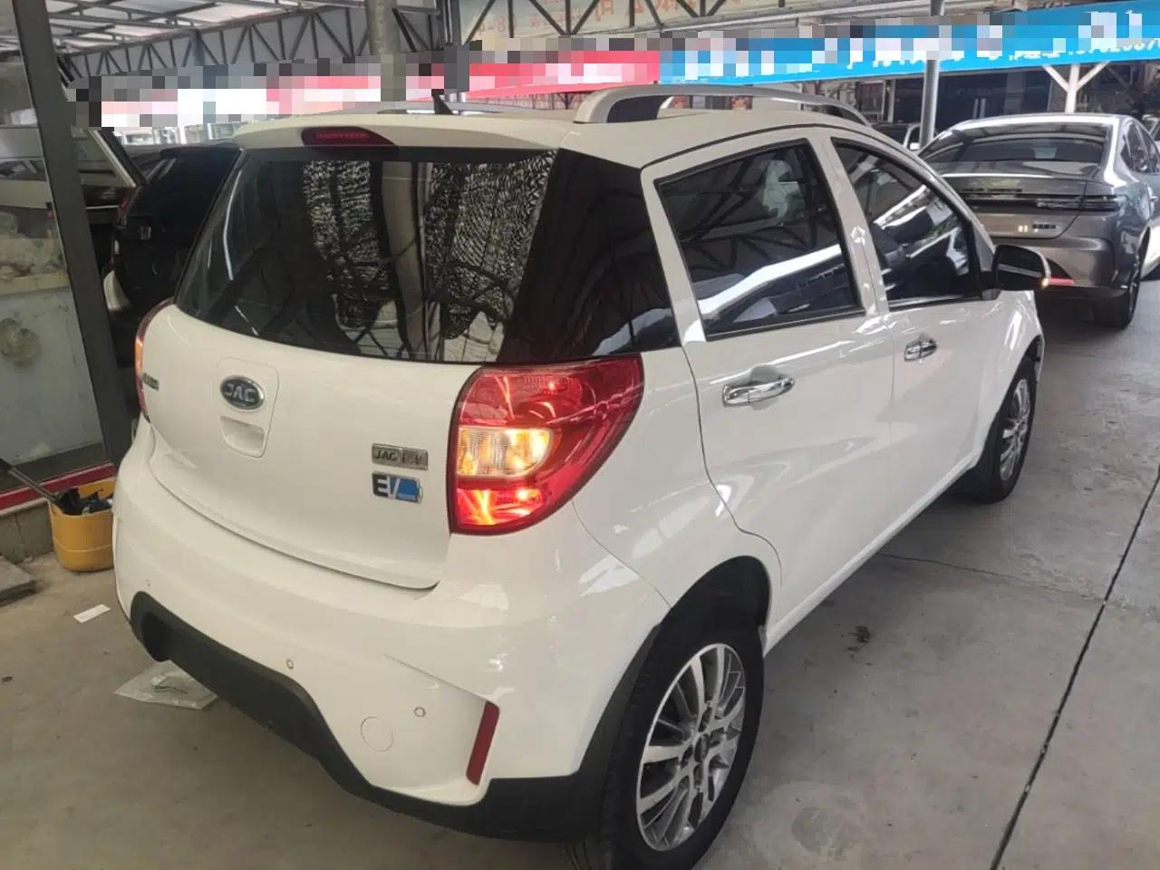 JAC Group iEV6E 2018 Sport Edition iEV6E Luxury Smart Enjoyment Version — миниатюра 6
