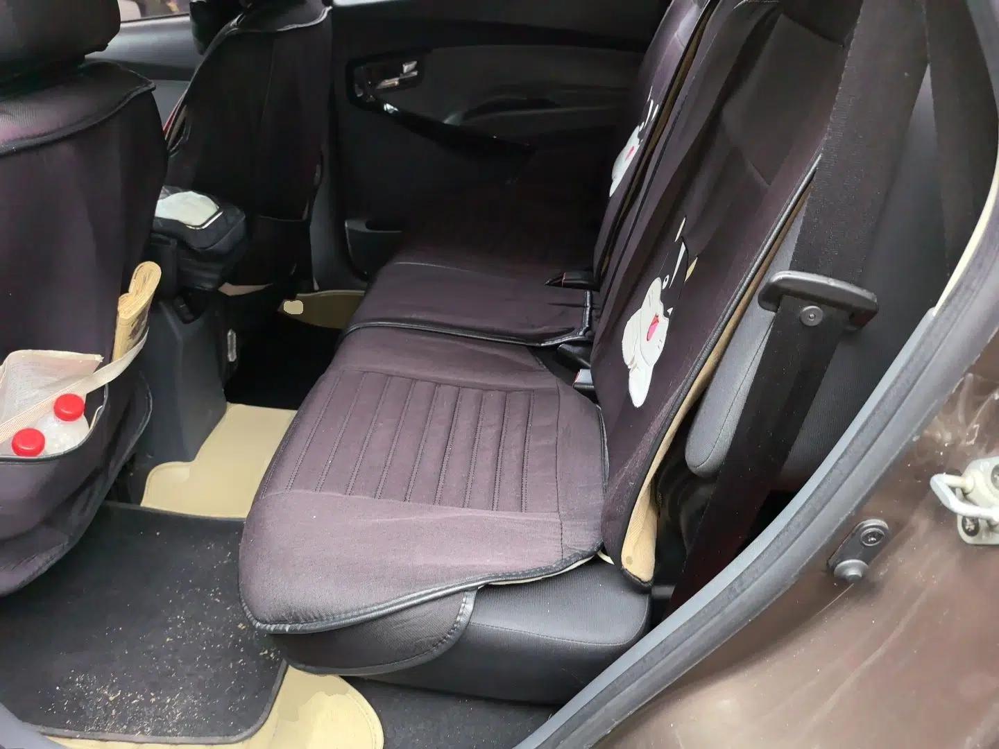 JAC Group Refine M2 2013 1.5L Manual Comfort Model 5 Seats — миниатюра 17