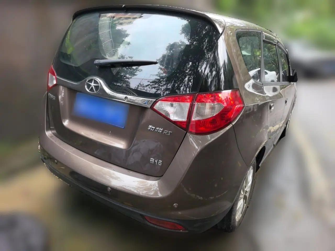 JAC Group Refine M2 2013 1.5L Manual Comfort Model 5 Seats — миниатюра 6