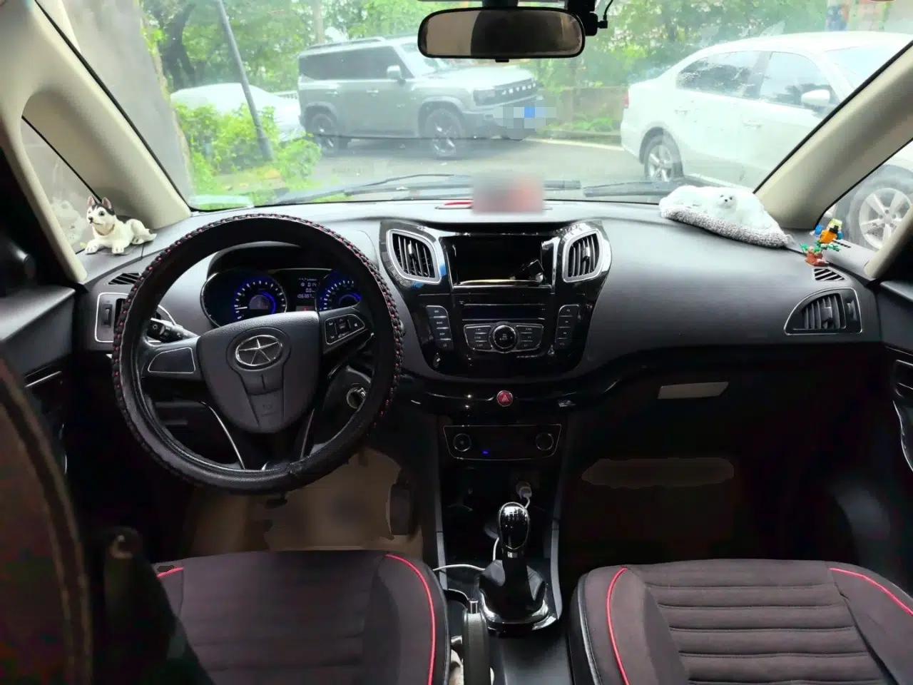 JAC Group Refine M2 2013 1.5L Manual Comfort Model 5 Seats — миниатюра 9
