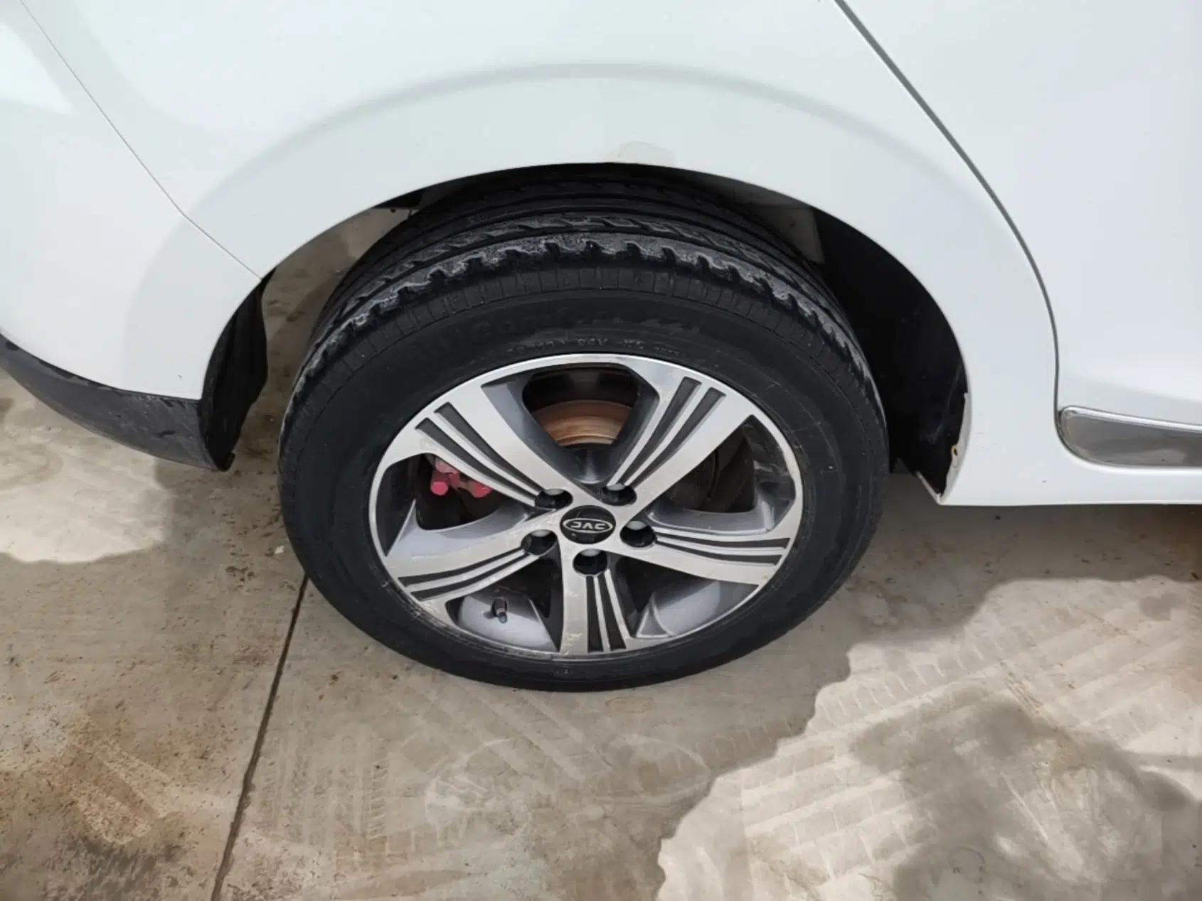 JAC Group iEV7S 2019 Luxury Smart Fully Equipped Edition — миниатюра 16