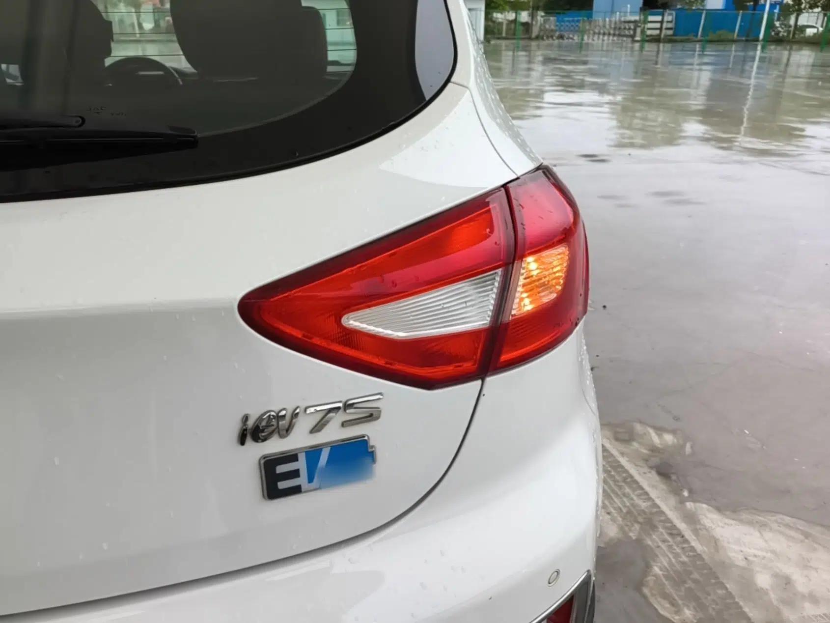 JAC Group iEV7S 2019 Luxury Smart Fully Equipped Edition — миниатюра 9