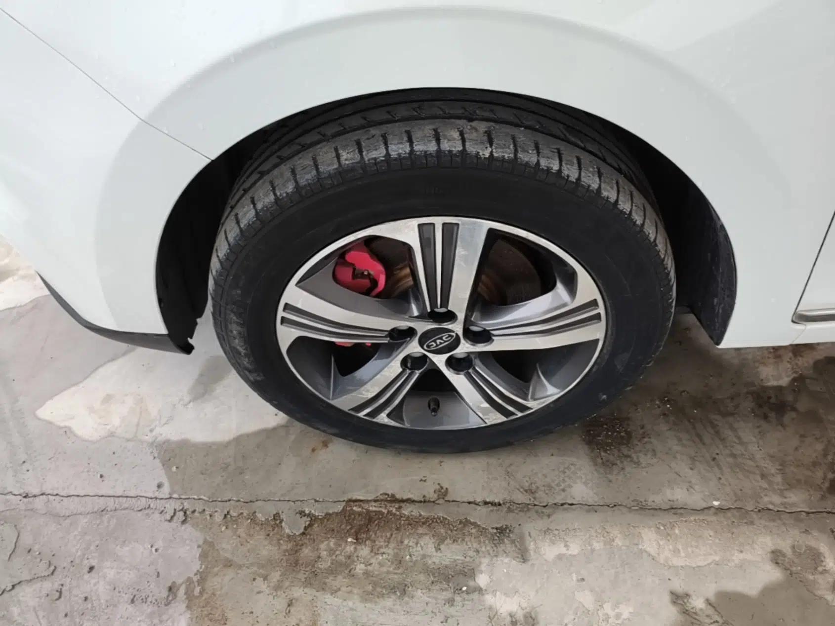 JAC Group iEV7S 2019 Luxury Smart Fully Equipped Edition — миниатюра 10