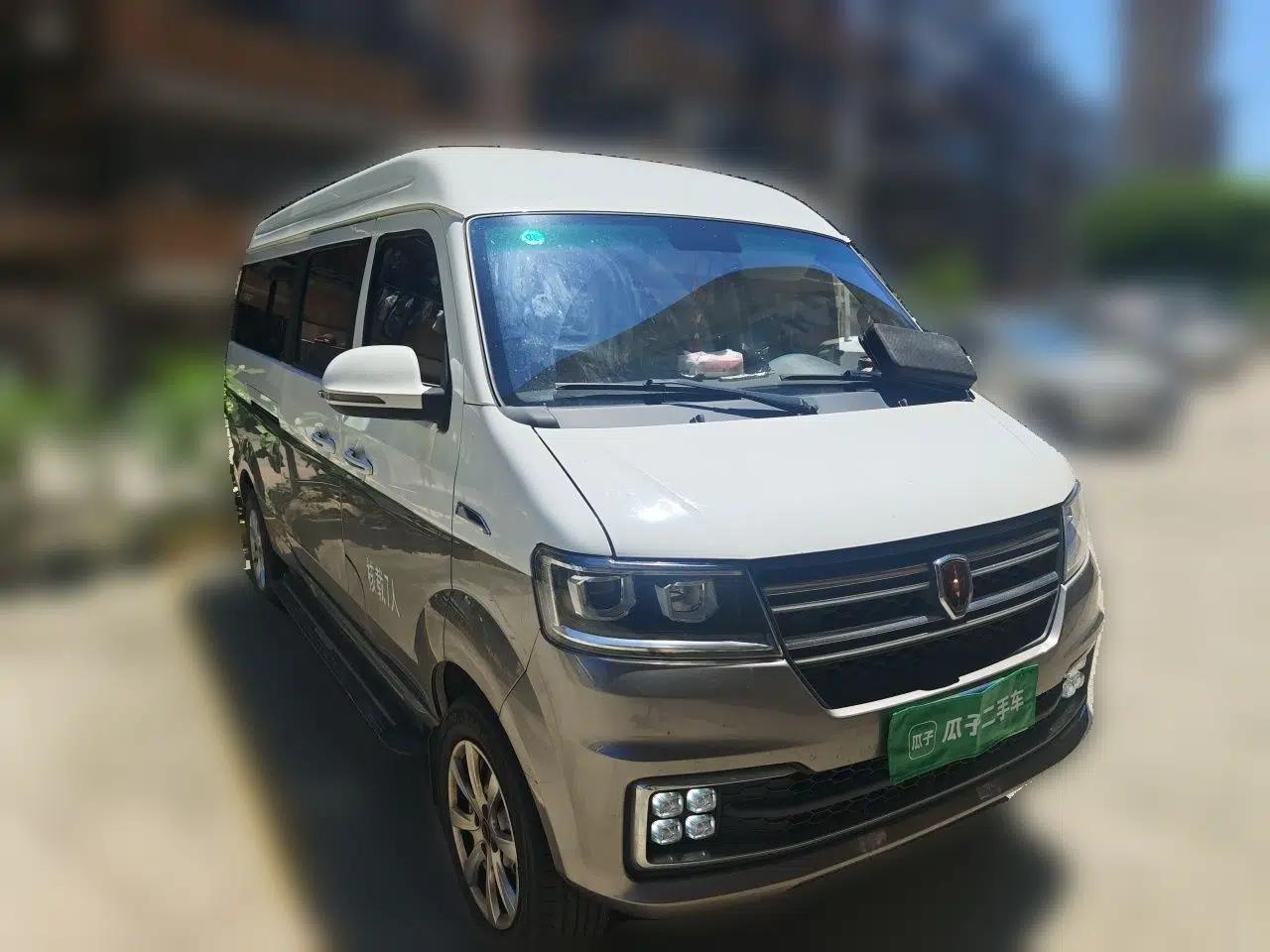 Jinbei New Hiace S 2023 1.5L Wealth Edition Passenger Van 5/6/7-Seater Central Air Conditioning Version SWC15M — миниатюра 3