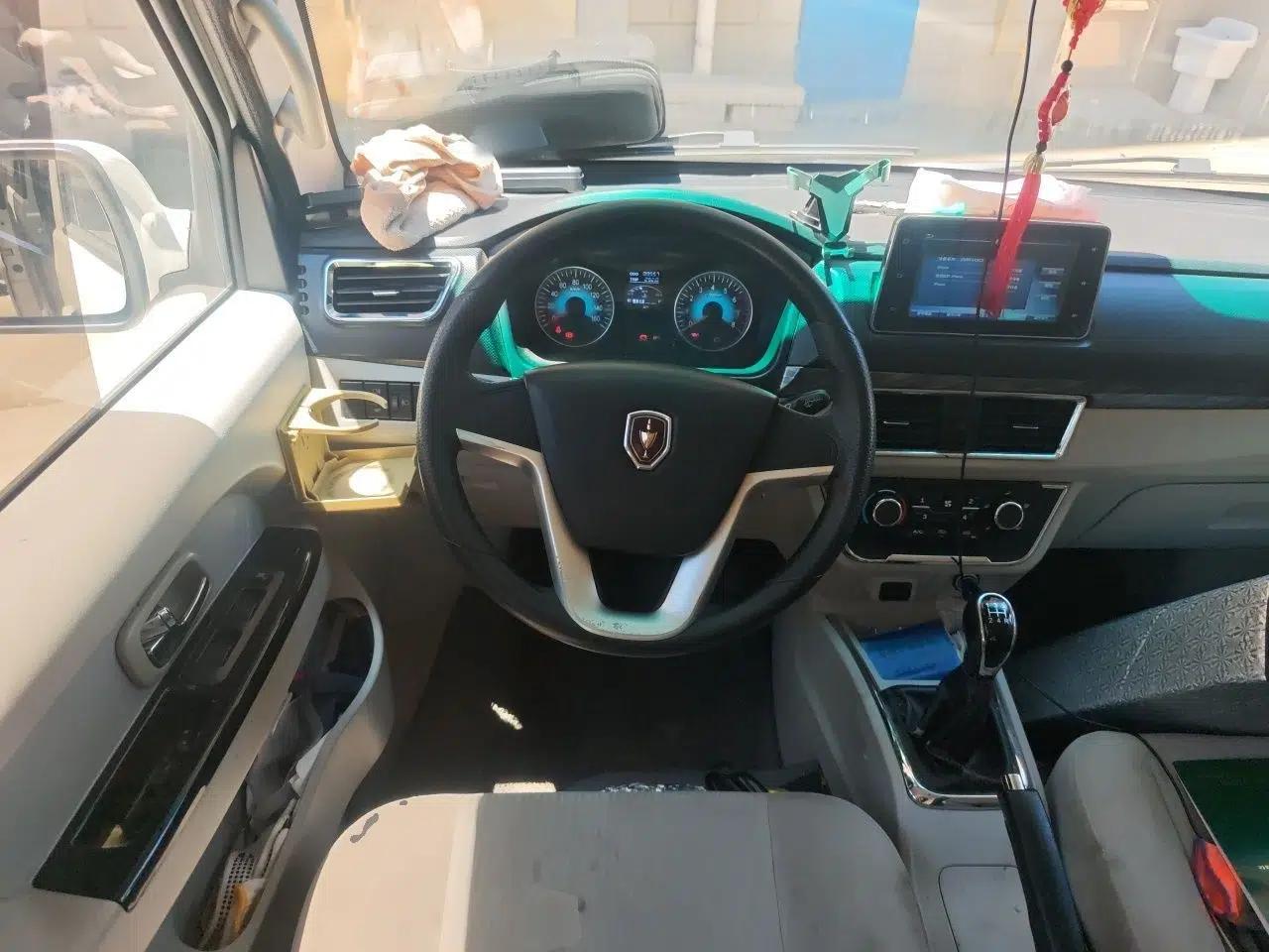Jinbei New Hiace S 2023 1.5L Wealth Edition Passenger Van 5/6/7-Seater Central Air Conditioning Version SWC15M — миниатюра 10