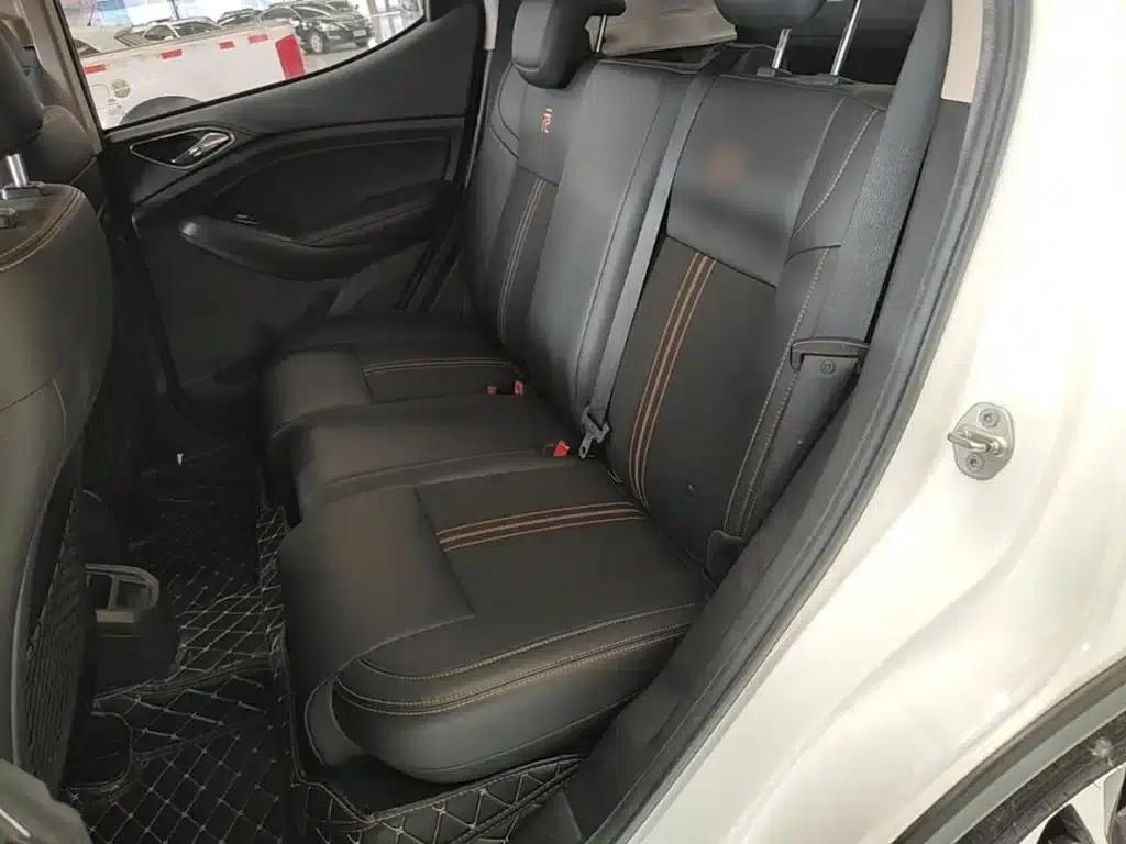 2017 Yuan 1.5L Automatic Cool Connected Edition — миниатюра 17