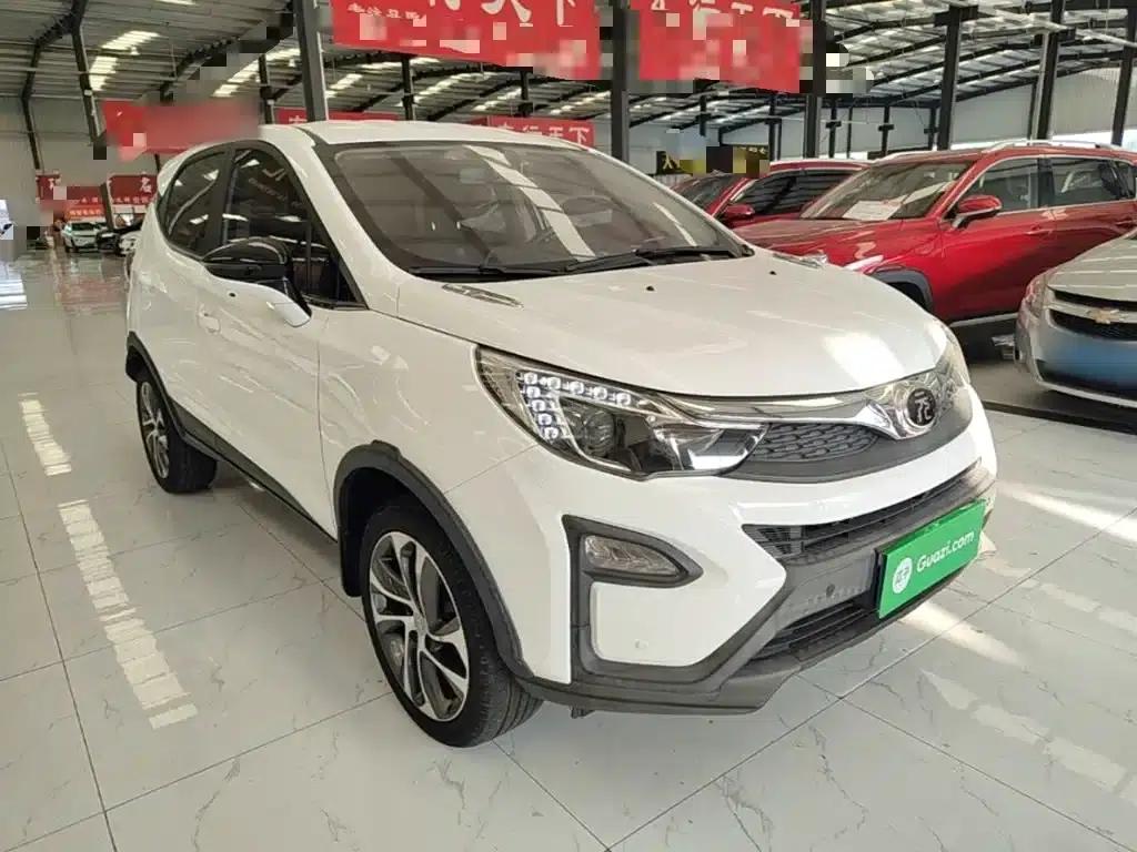 2017 Yuan 1.5L Automatic Cool Connected Edition — миниатюра 4