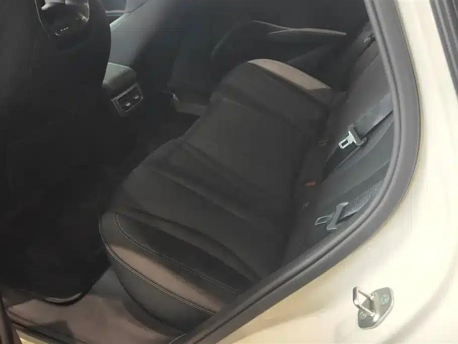 Seal 06 DM-i Touring Edition 2025 DM-i 150KM Premium Model — миниатюра 11