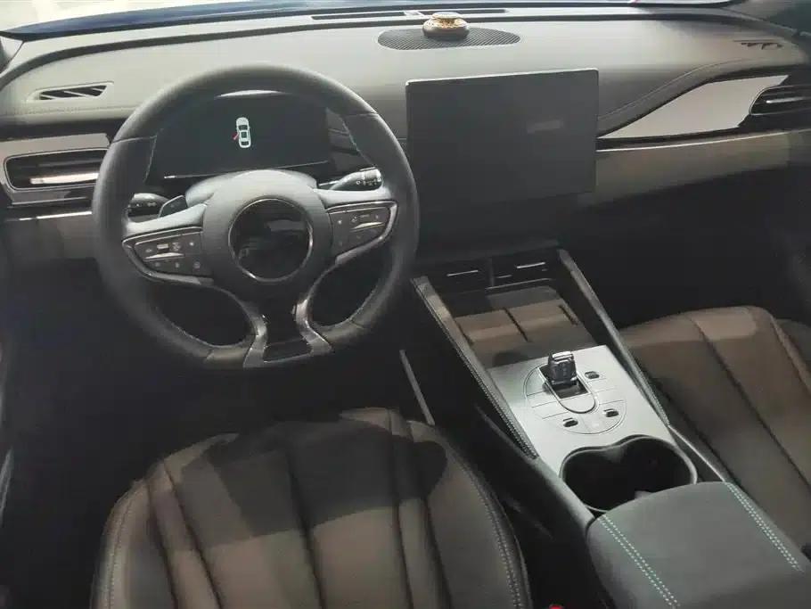 Seal 06 DM-i Touring Edition 2025 DM-i 150KM Premium Model — миниатюра 12