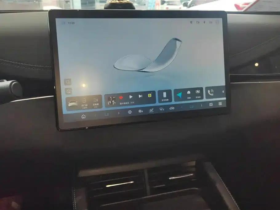 Seal 06 DM-i Touring Edition 2025 DM-i 150KM Premium Model — миниатюра 13