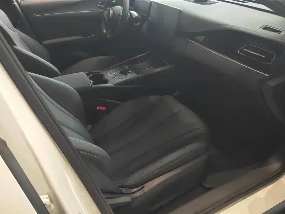 Seal 06 DM-i Touring Edition 2025 DM-i 150KM Premium Model — миниатюра 8