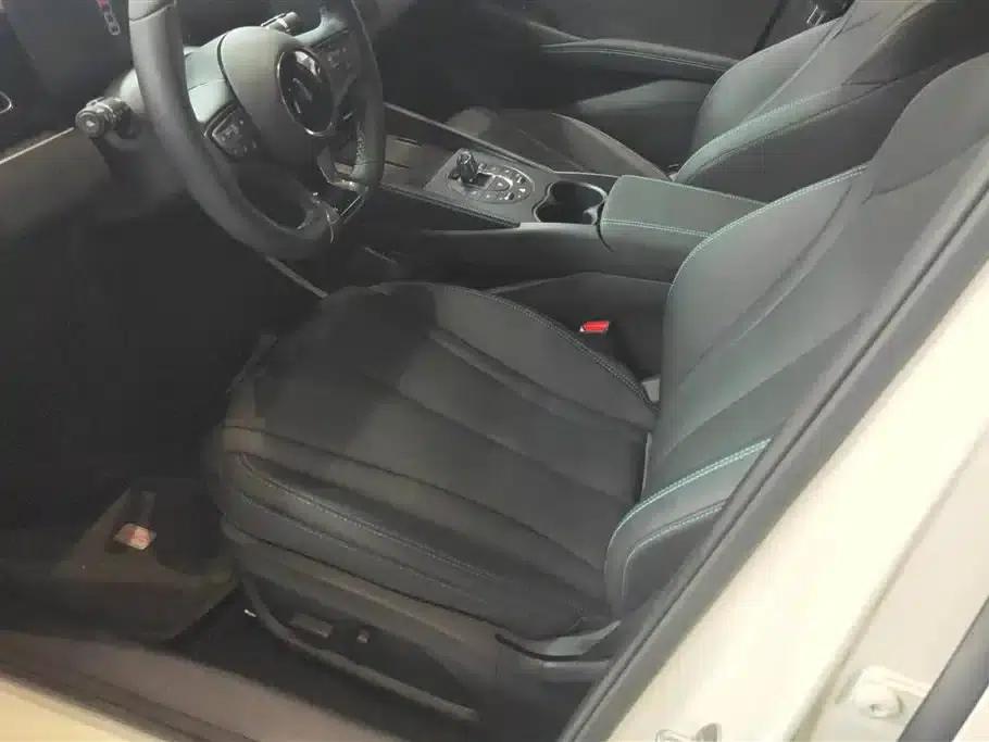 Seal 06 DM-i Touring Edition 2025 DM-i 150KM Premium Model — миниатюра 9