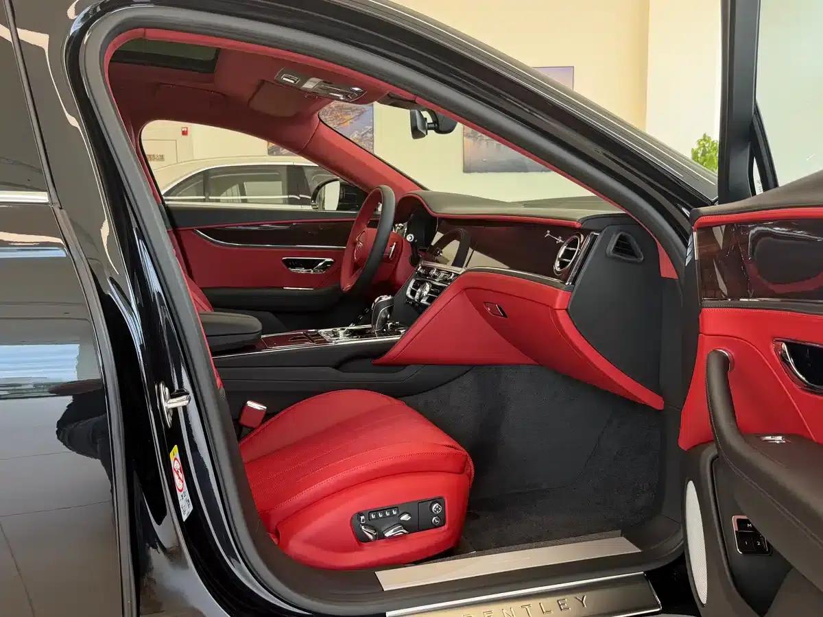 2026 Mercedes-Benz Flying Spur Plug-in Hybrid 4.0T V8 Standard Edition — миниатюра 6