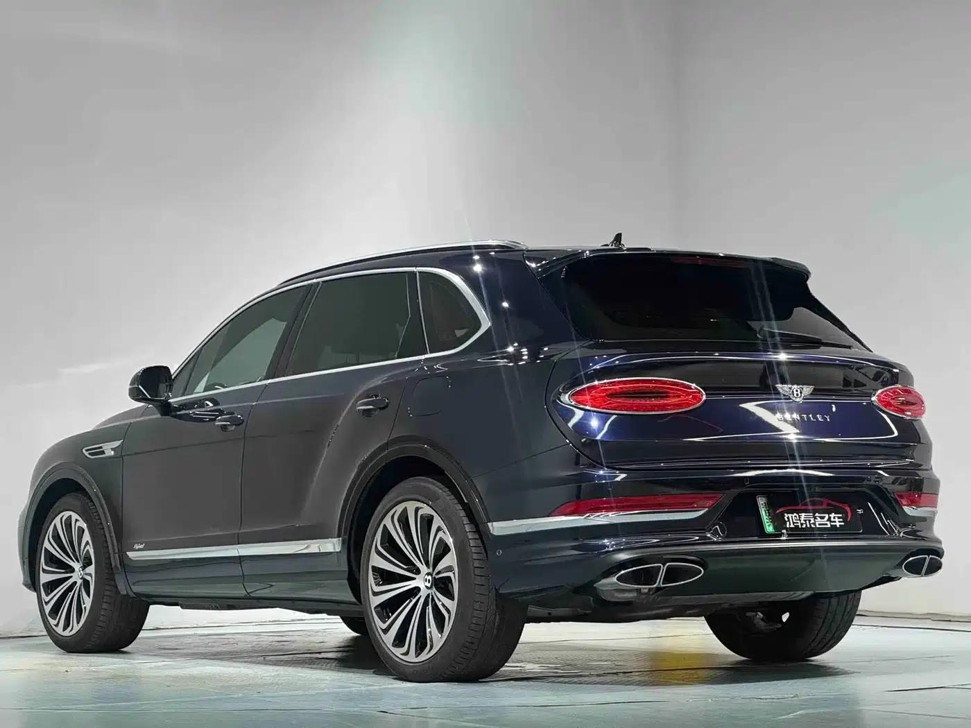 Bentayga Plug-in Hybrid 2021 3.0T PHEV — миниатюра 19