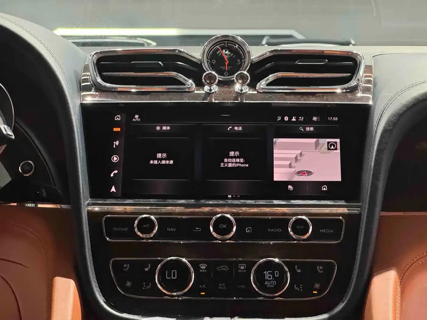 Bentayga Plug-in Hybrid 2021 3.0T PHEV — миниатюра 8