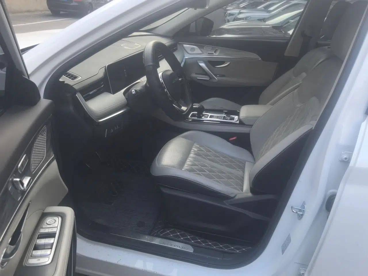 JETOUR X70 PRO 2023 2.0T DCT Luxury 5-Seater — миниатюра 16