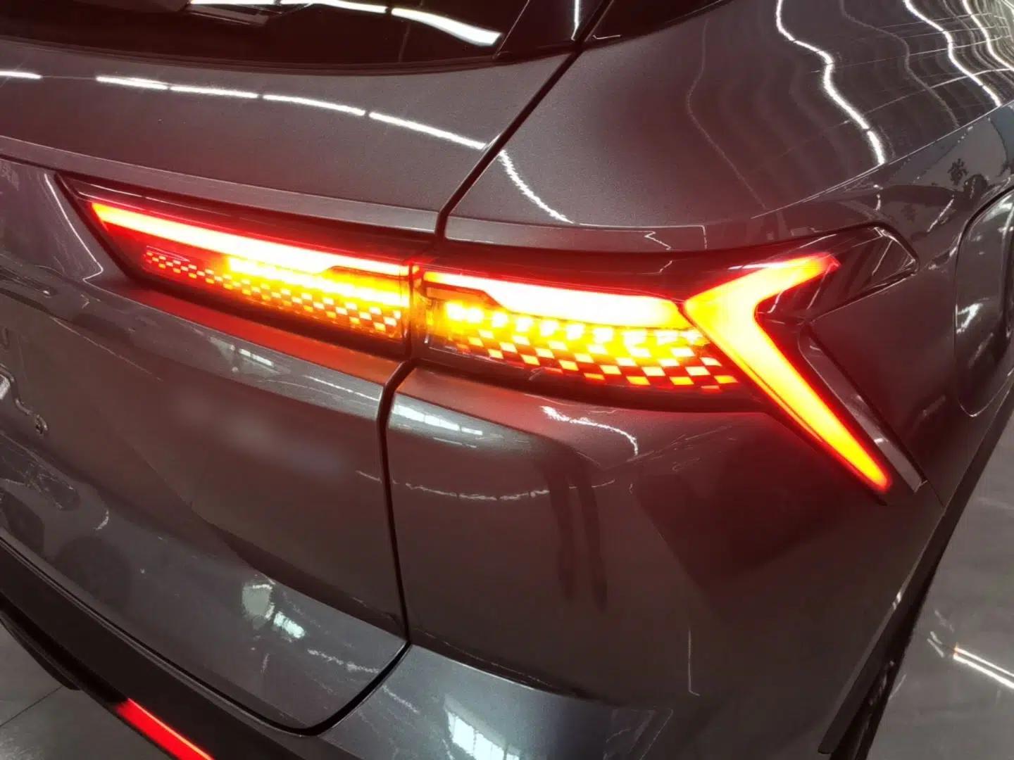 JETOUR Dashing i-DM 2023 1.5T DHT Lightning — миниатюра 9