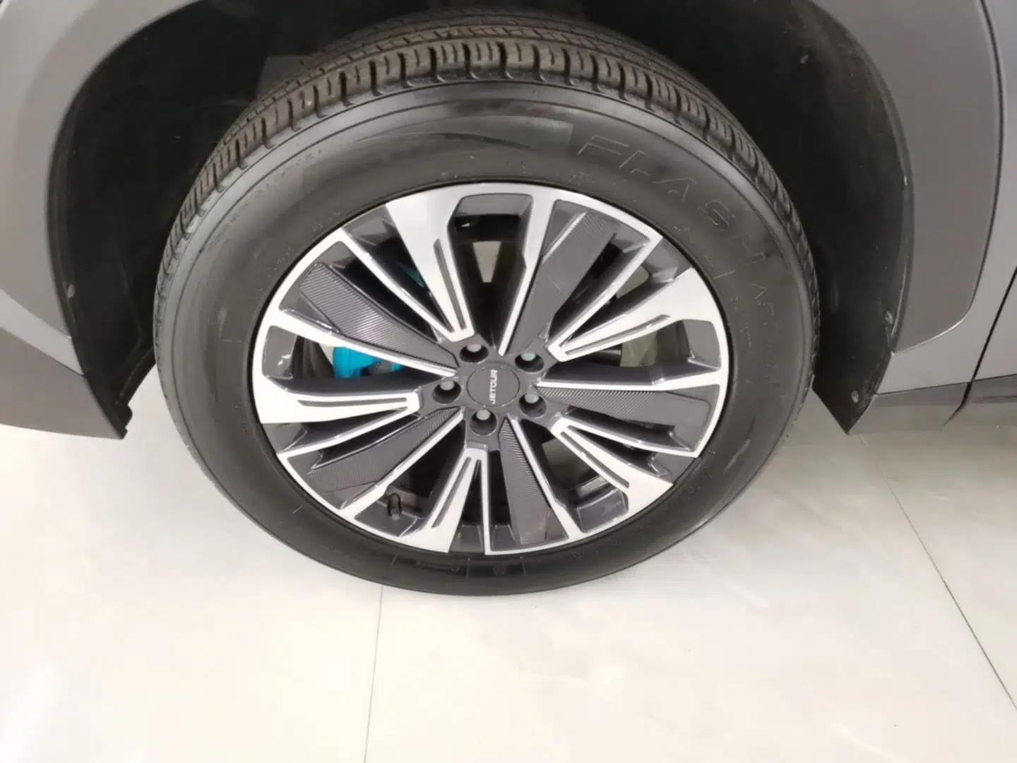 JETOUR Dashing i-DM 2023 1.5T DHT Lightning — миниатюра 10
