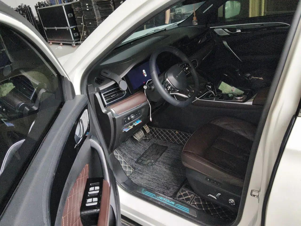 JETOUR X95 2020 1.6T DCT Love Pro Edition 7 Seats — миниатюра 16