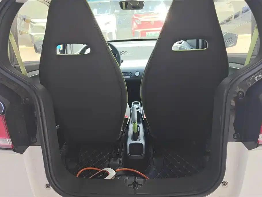 Baojun E100 2019 Model 250KM Smart Edition — миниатюра 4