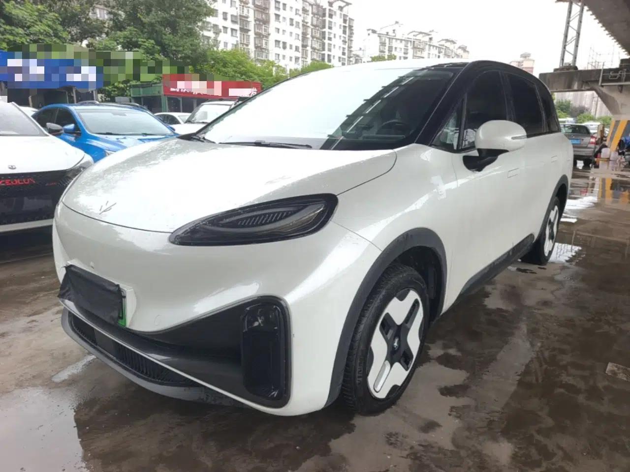 ARCFOX Kaola 2024 Family Edition AIR — миниатюра 1