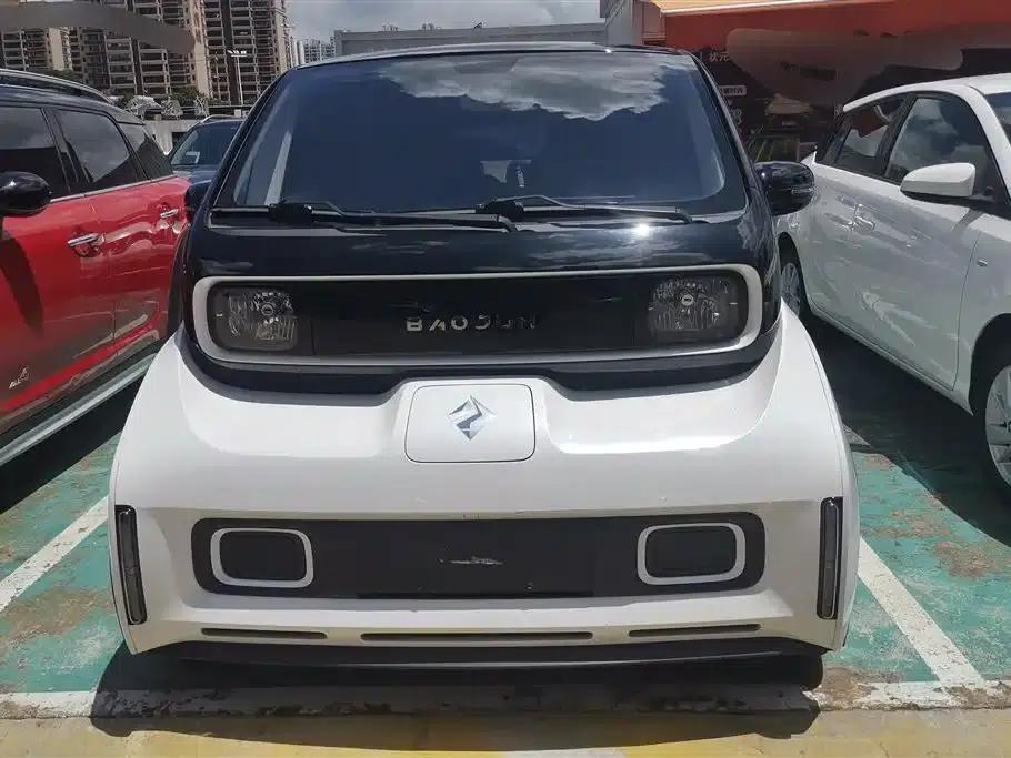 Baojun E300 2020 Interstellar Intelligent Driving Edition — миниатюра 2