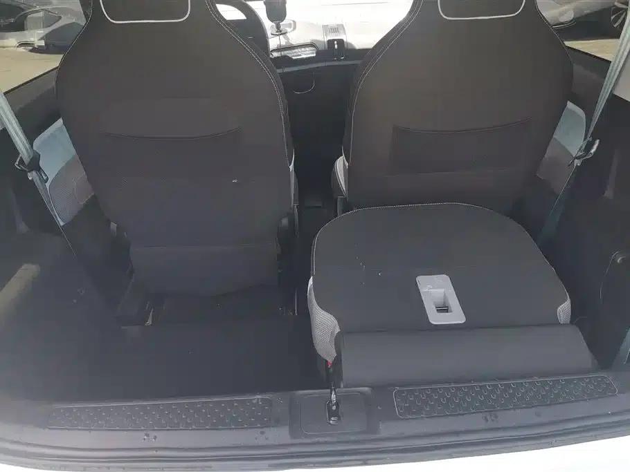 Baojun E300 2020 Interstellar Intelligent Driving Edition — миниатюра 4