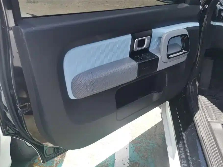 Baojun E300 2020 Interstellar Intelligent Driving Edition — миниатюра 7