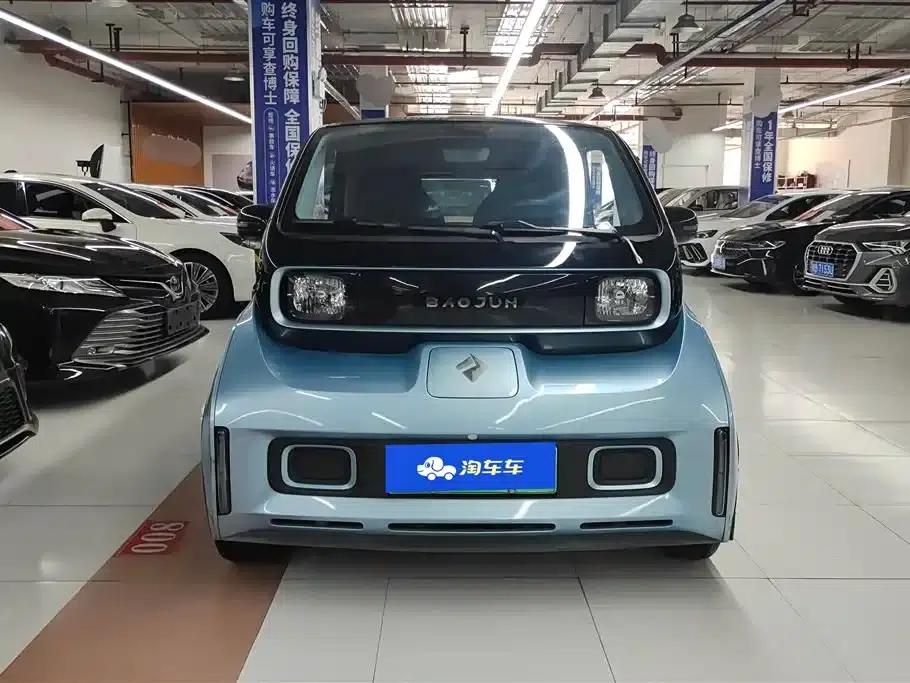 Baojun E300 2020 Interstellar Intelligent Driving Edition — миниатюра 2