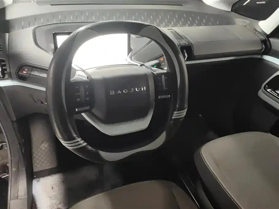 Baojun E300 2020 Interstellar Intelligent Driving Edition — миниатюра 12
