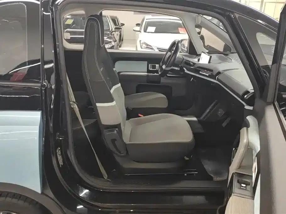 Baojun E300 2020 Interstellar Intelligent Driving Edition — миниатюра 8