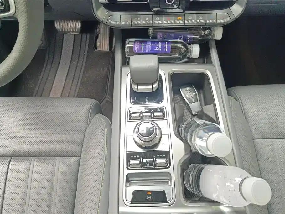 Beijing BJ40 Range Extender 2025 Model - Yuanjing Smart Edition — миниатюра 16