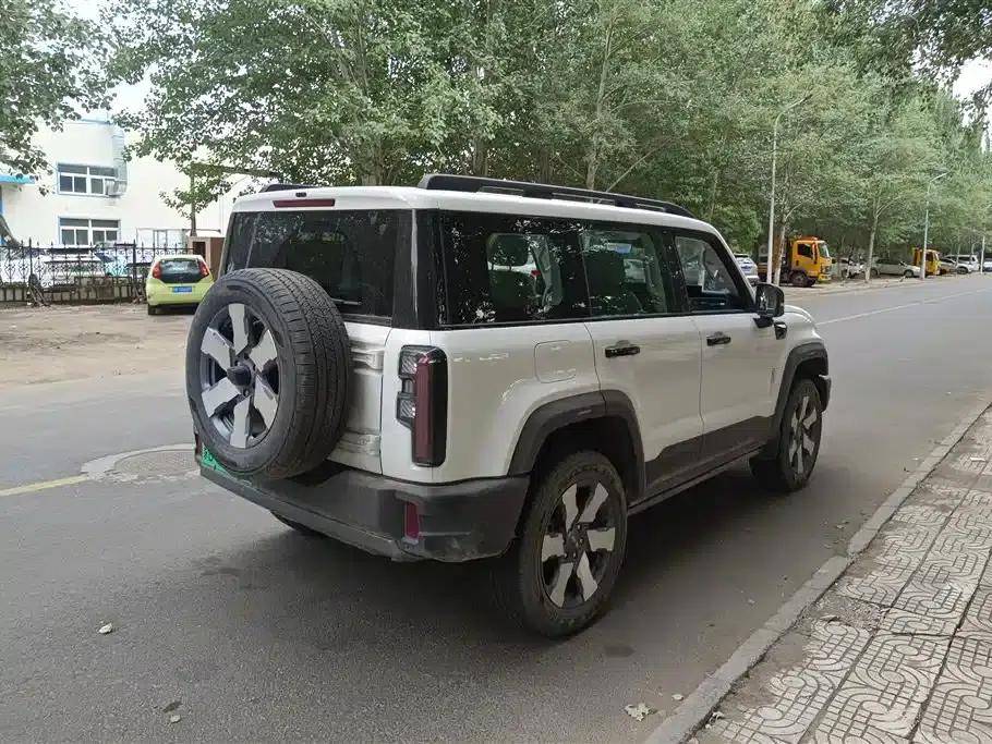 Beijing BJ40 Range Extender 2025 Model - Yuanjing Smart Edition — миниатюра 3