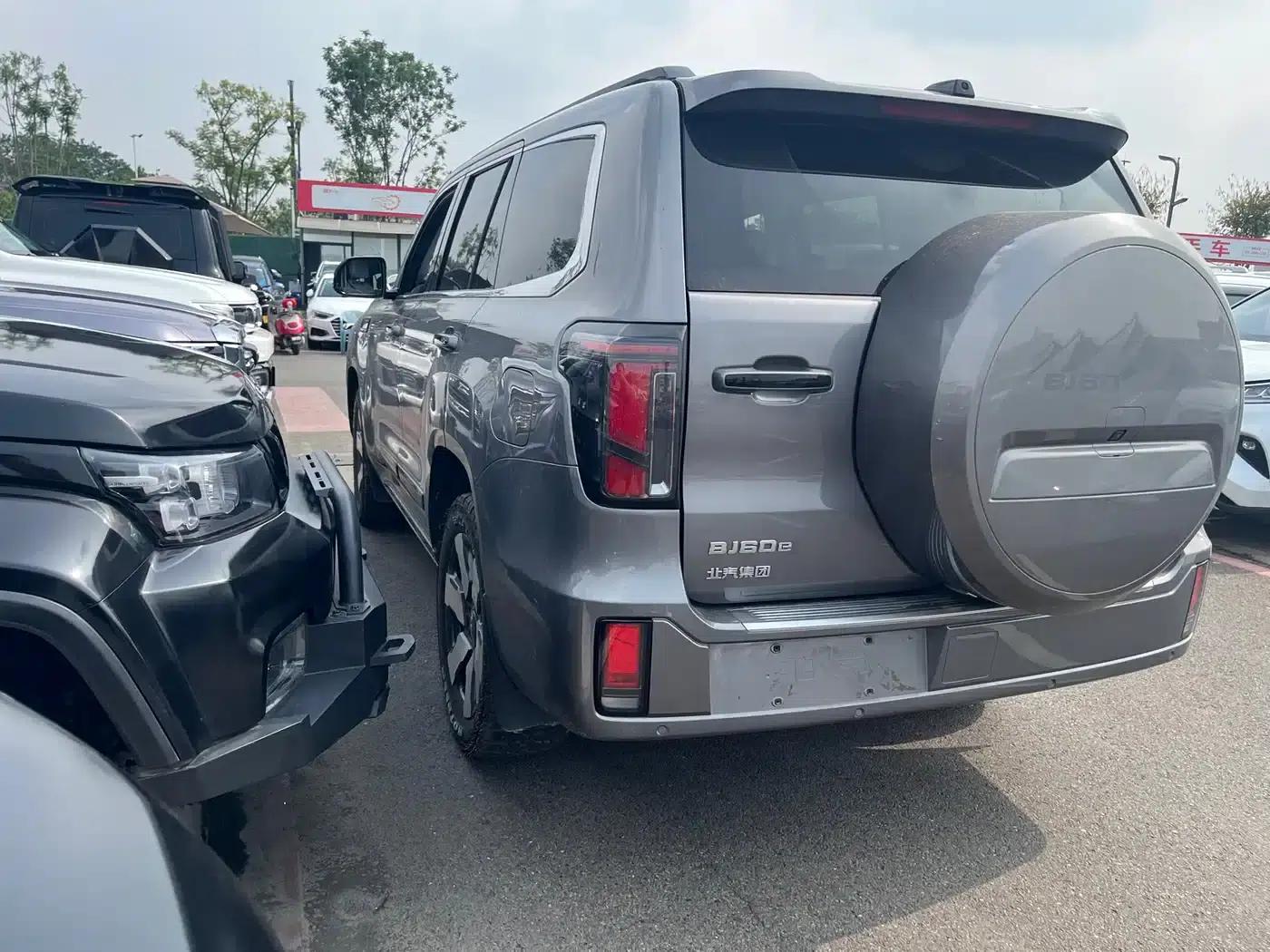 Beijing BJ60 Extended Range 2024 Model, 5-Seater Extended Range Advanced Edition — миниатюра 36