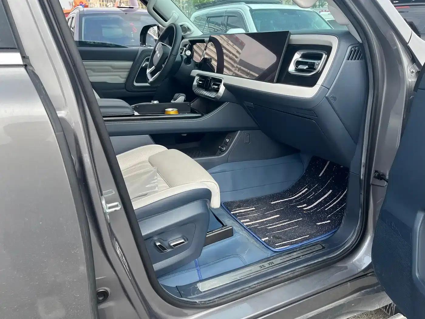 Beijing BJ60 Extended Range 2024 Model, 5-Seater Extended Range Advanced Edition — миниатюра 8