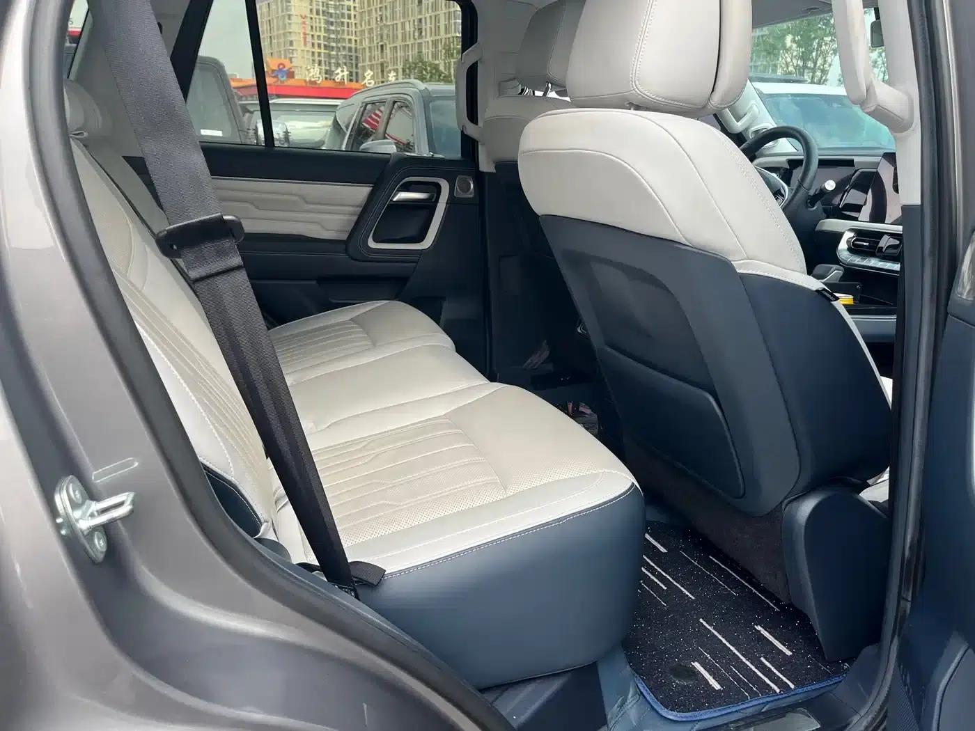 Beijing BJ60 Extended Range 2024 Model, 5-Seater Extended Range Advanced Edition — миниатюра 9