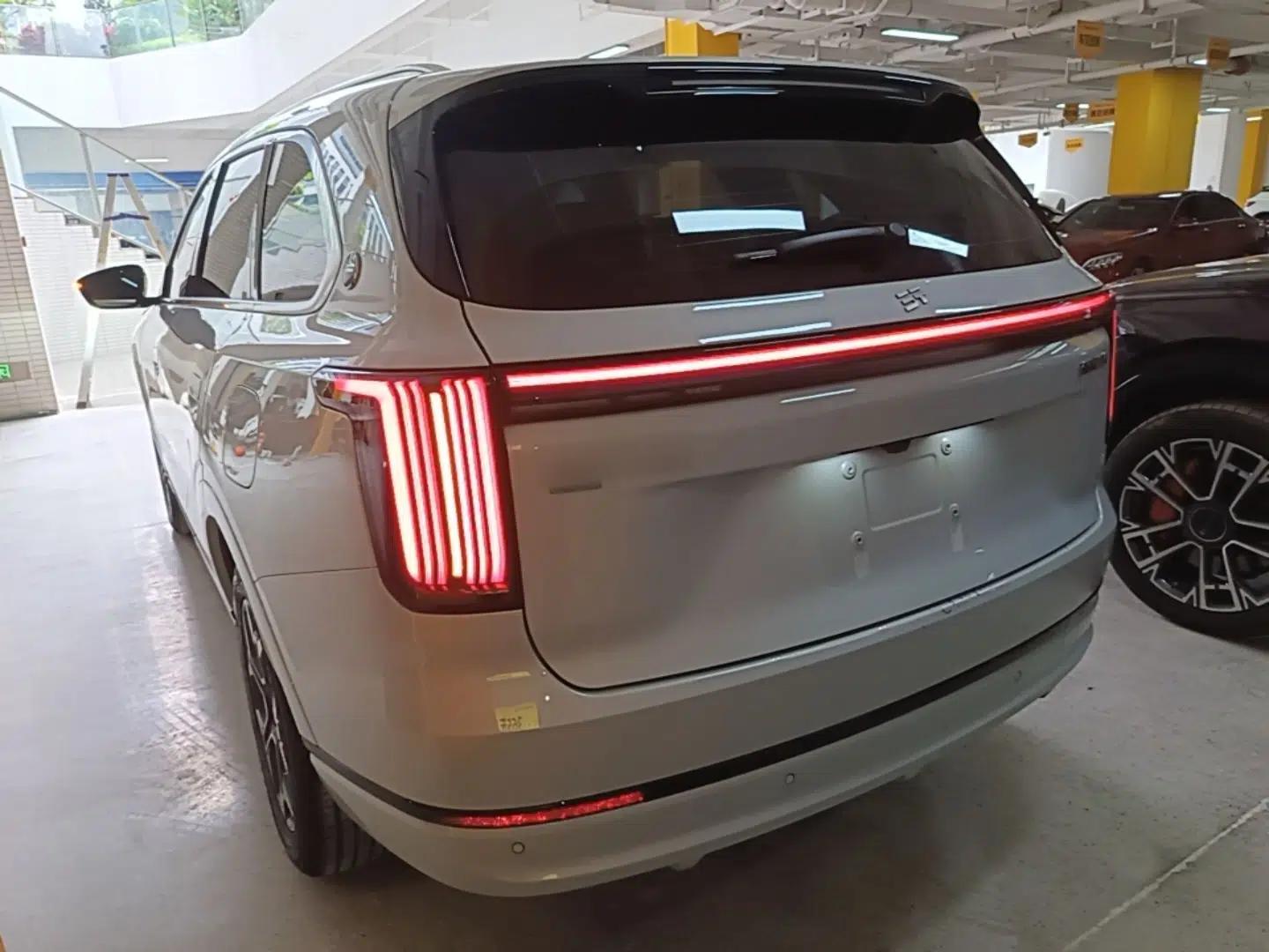 JETOUR Shanhai L7 Plus 2025 Model 121km Comfort 5-seater — миниатюра 13