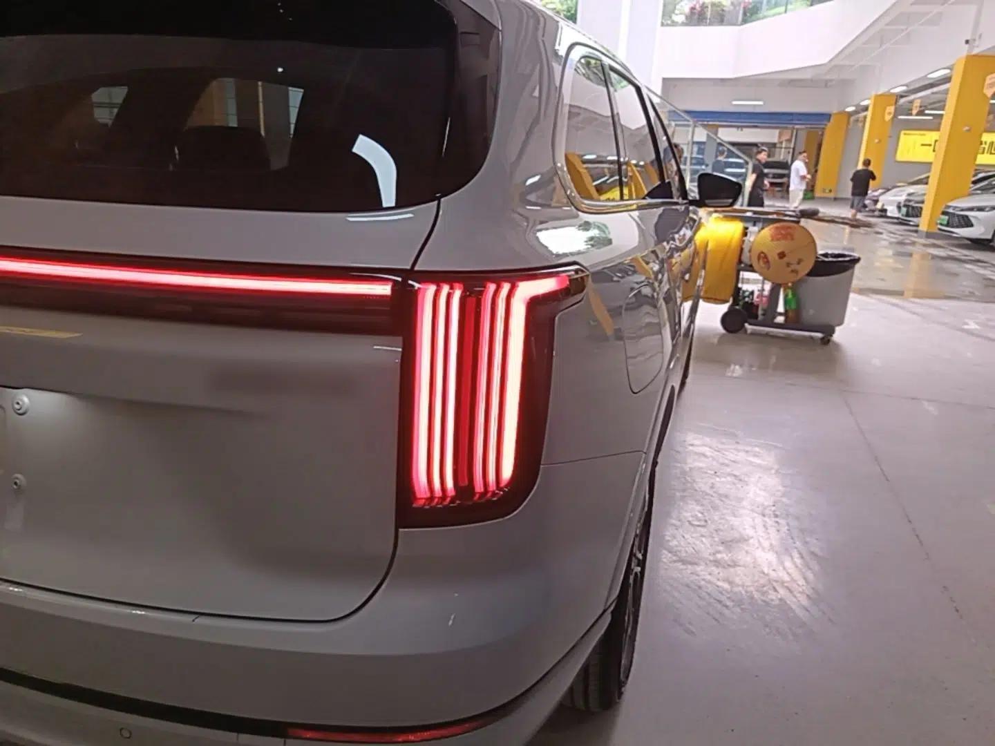 JETOUR Shanhai L7 Plus 2025 Model 121km Comfort 5-seater — миниатюра 9