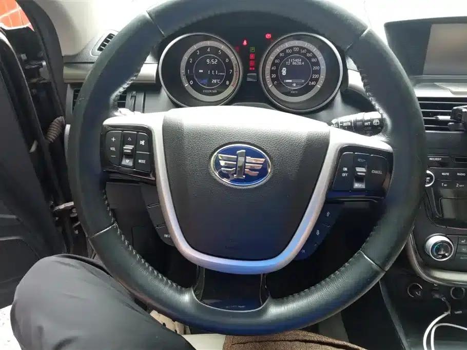 Besturn X80 2013 2.0L Automatic Luxury Edition — миниатюра 15