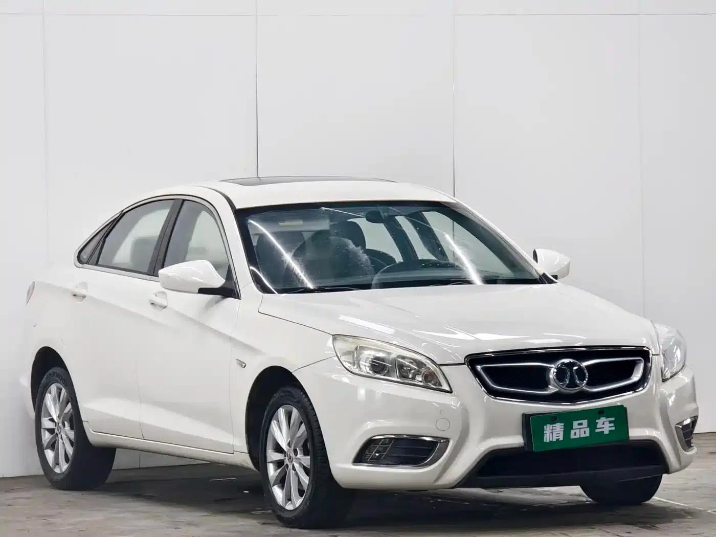 2016 Senova D50 1.5L Manual Elite Edition — миниатюра 3