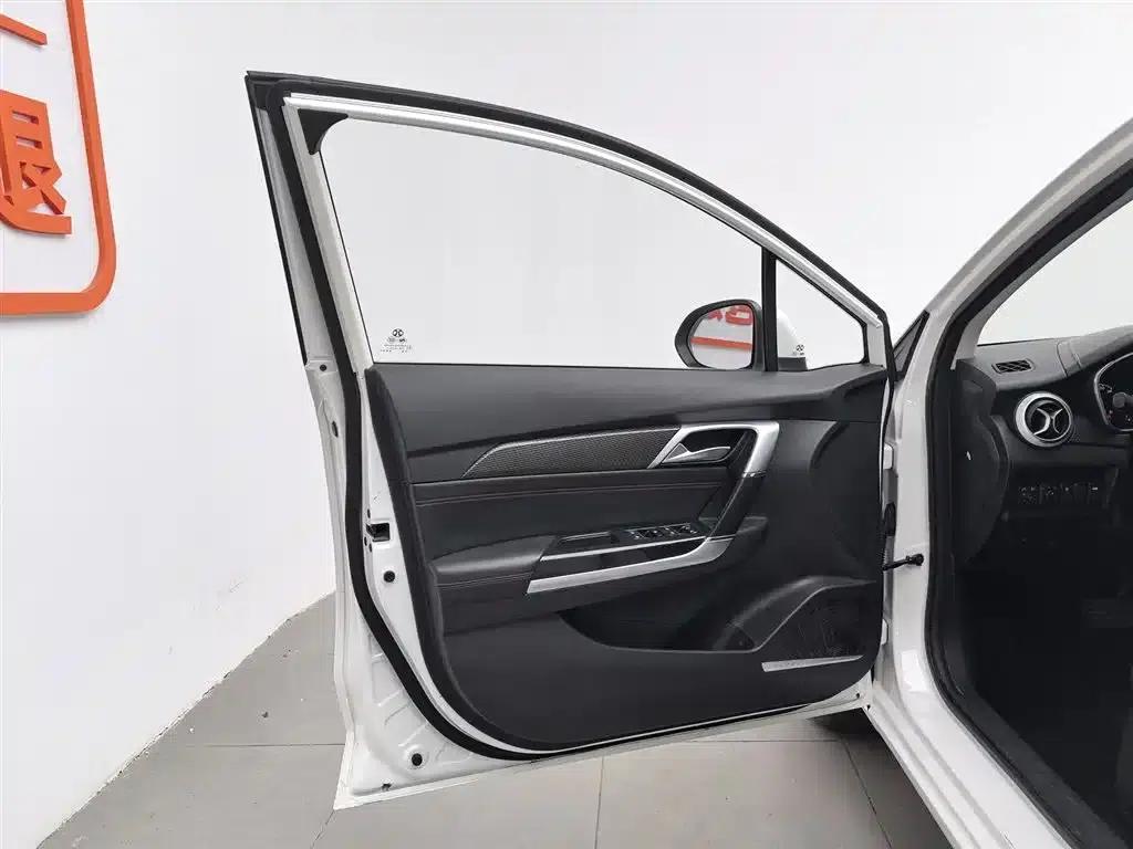 2019 Senova D50 1.5L CVT Deluxe Edition (National V Emission Standard) — миниатюра 8
