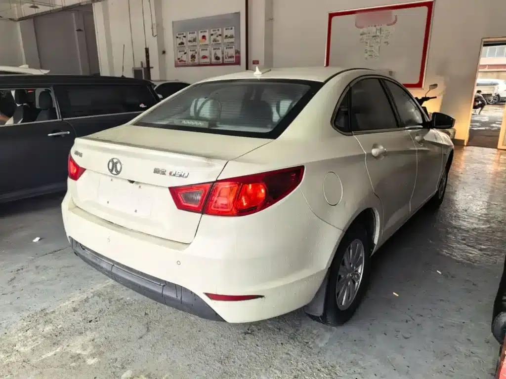 2014 Senova D50 1.5L CVT Standard Edition — миниатюра 7