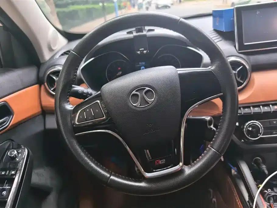 2016 Senova X35 1.5L Manual Deluxe Edition — миниатюра 15