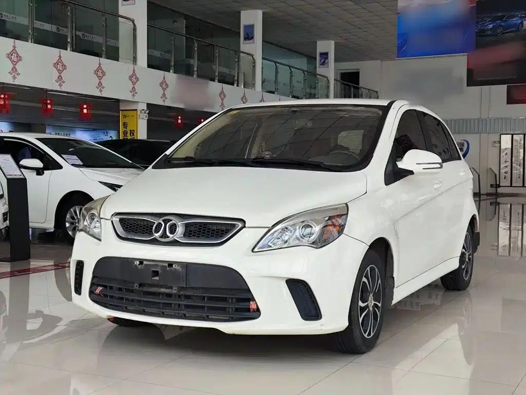 2015 Senova D20 Hatchback 1.5L Manual Comfort Edition — миниатюра 1