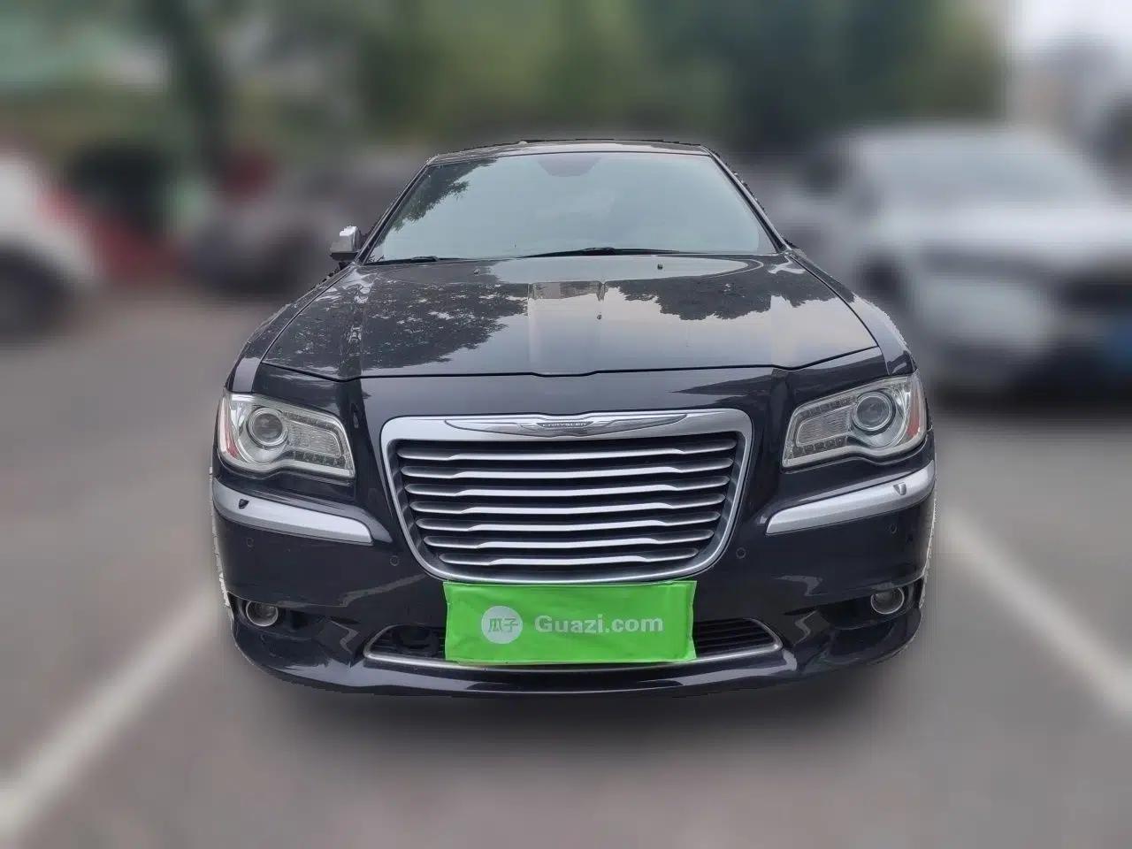 Chrysler 300C 2014 3.0L Excellence Edition — миниатюра 2