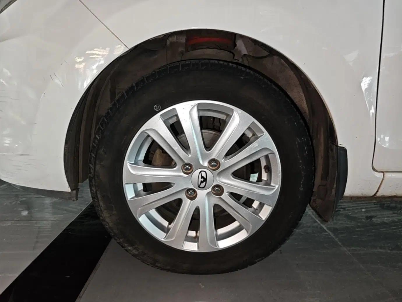 Cowin C3 2015 1.5L AMT Gold Diamond Edition — миниатюра 10